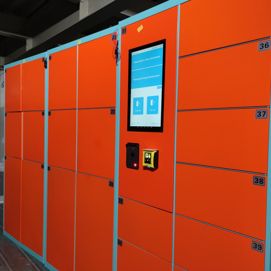 Smart luggage locker product photos